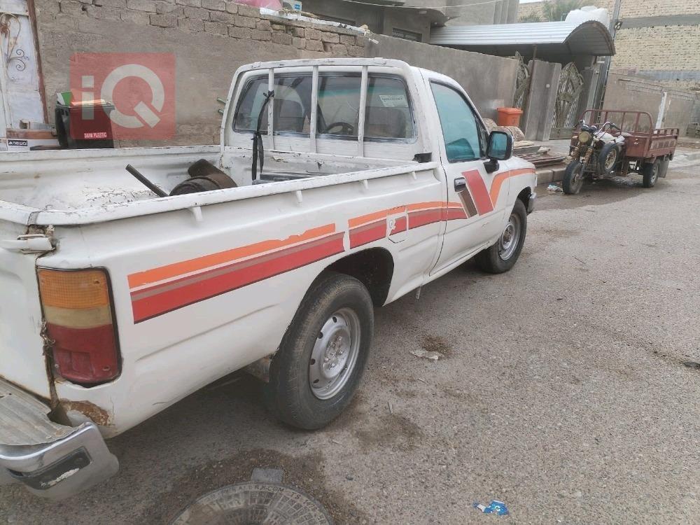 تويوتا هايلوكس